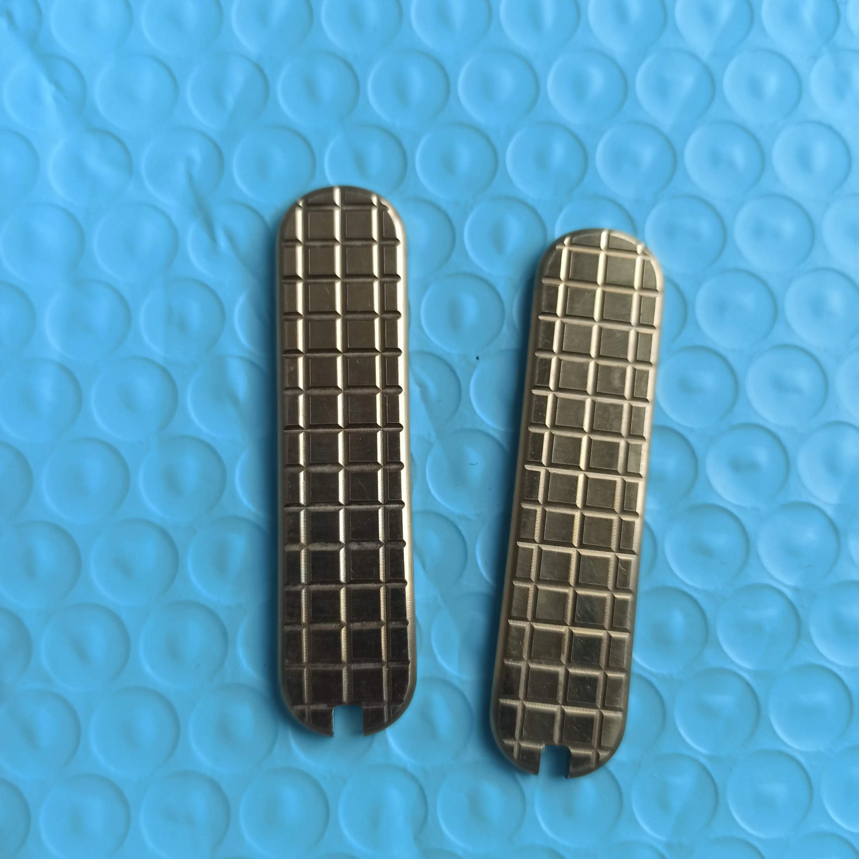 1 Pair Brass Grid P… - image