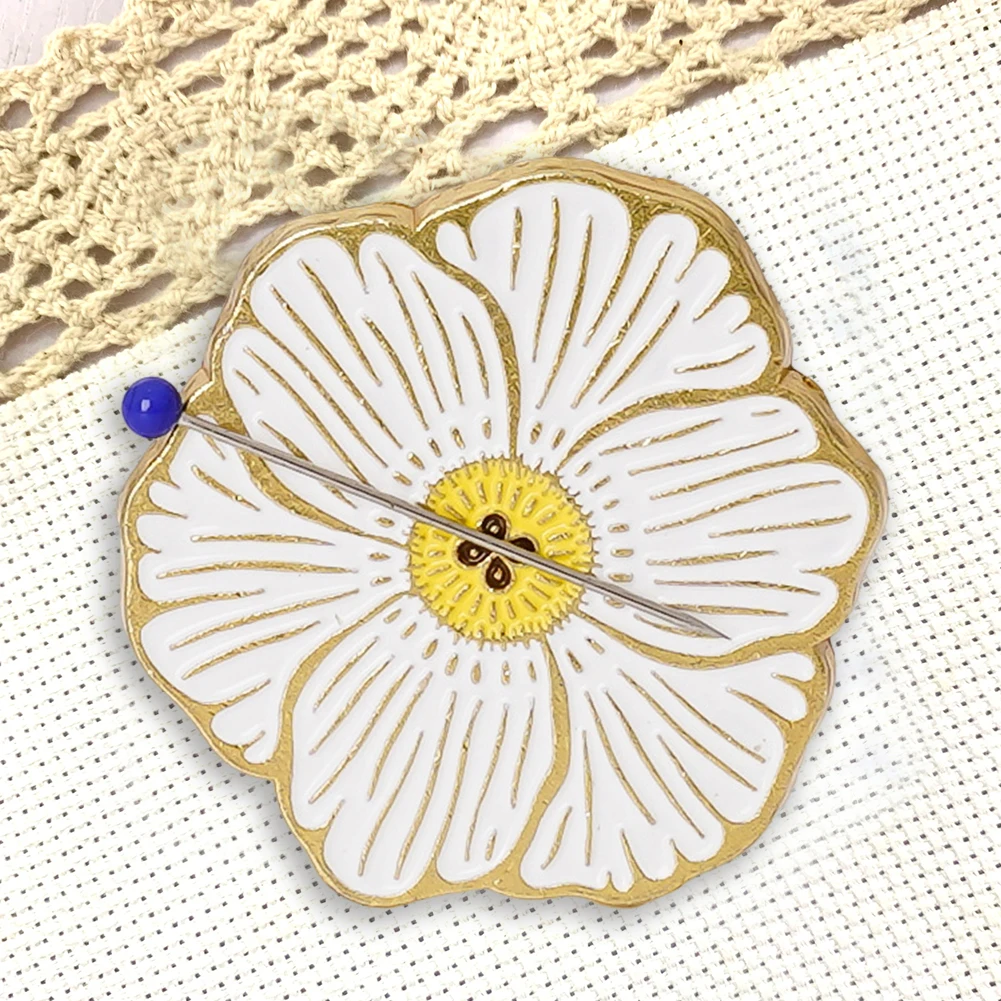 Cross Stitch Needle Minder Needle Keepers Alloy Magnetic Needle Nanny Cross Stitch Pin Holder Crafts and Needlework Supplies