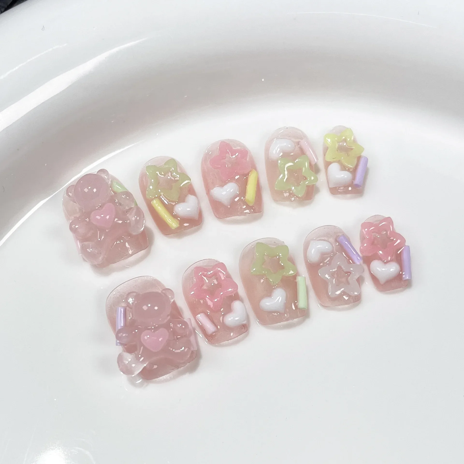 

Handmade Press on Nails Full Cover Pink Bear Heart Design Short Round Rhinestone False Nails Wearable Manicure Nail Tips
