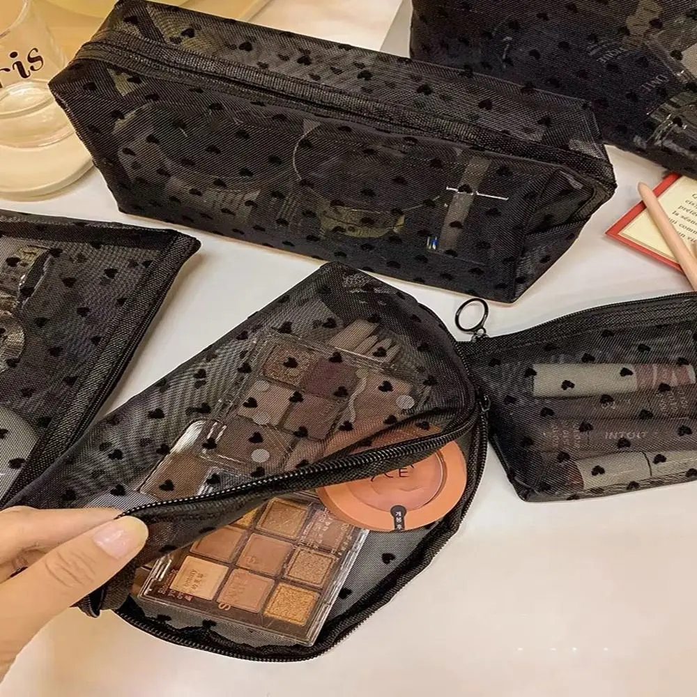 حقيبة مكياج شبكية شفافة على شكل قلب أسود/وردي متعددة الوظائف للنساء حقيبة تخزين مستحضرات التجميل حقائب محمولة لتنظيم أحمر الشفاه #2