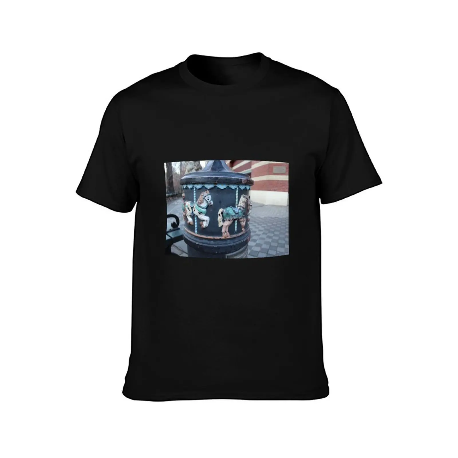 Pillar at Central Park T-Shirt Christmas Casual Tee Shirt T-Shirt