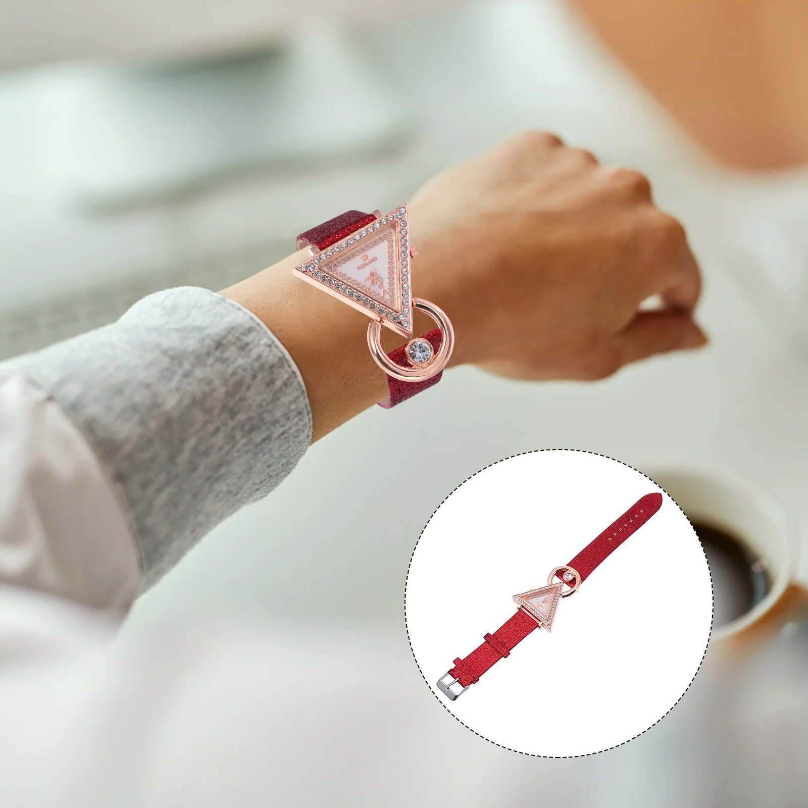 

1Pcs Rhinestone Watch Triangle Fashion Strap Elegant Quartz Watch for Women Daily Party School Wear Women Watches