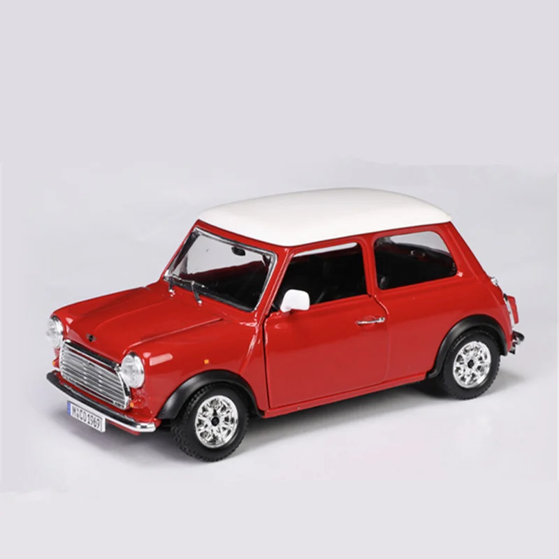 Bburago 1:24 Morris Mini Cooper 1969 Alloy Car Model Diecasts Metal Classic Retro Vehicles Car Model Simulation Collection Gifts