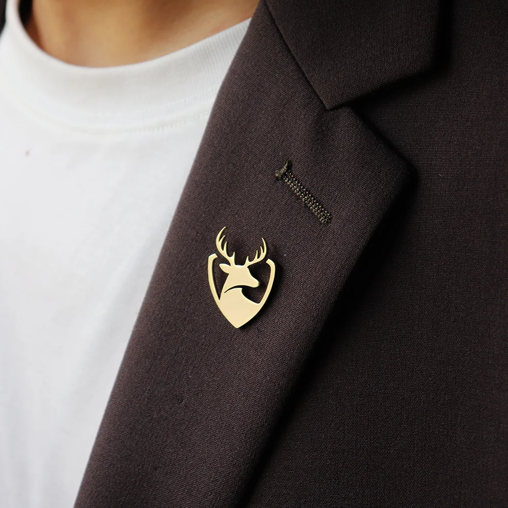 

Stainless steel Reindeer Brooch cute, Niche, Versatile, Suitable for Both men and Women