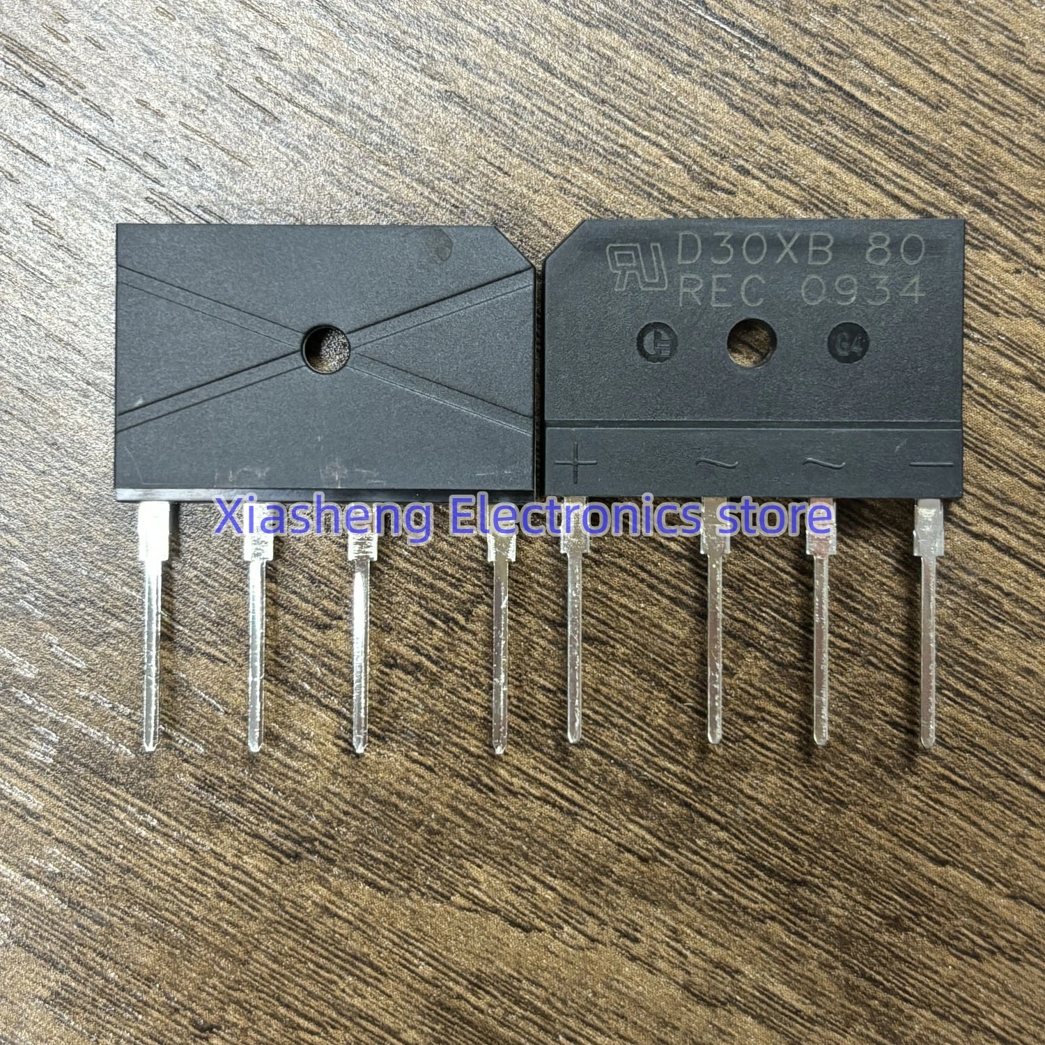 New Original 10Pcs D30XB80 DIP-4 Bridge Rectifier In Stock Integrated Circuit Good Quality