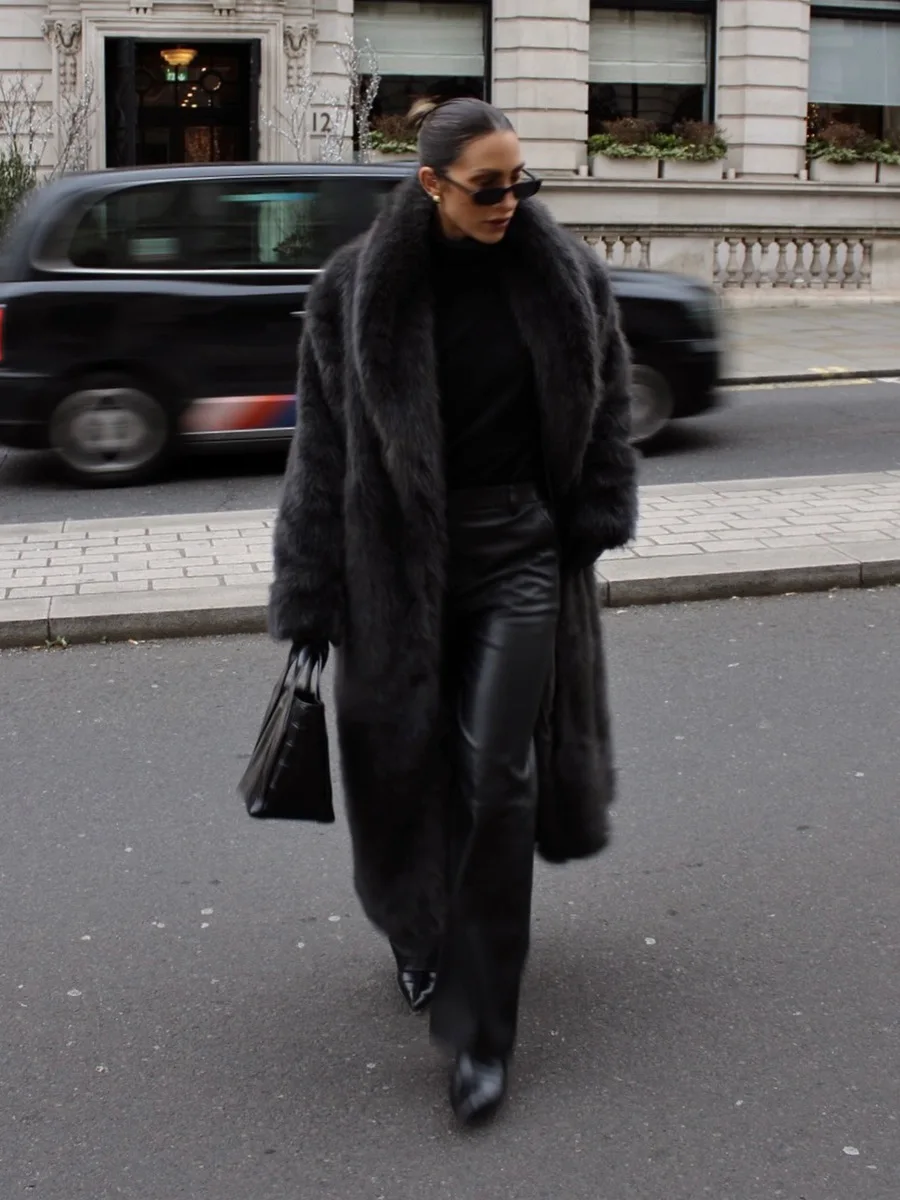 Winter Thick Warm Long Sleeves High Quality Fur Jacket Women Overcoat Luxury Chic Super Long Faux Fur Jacket Coat