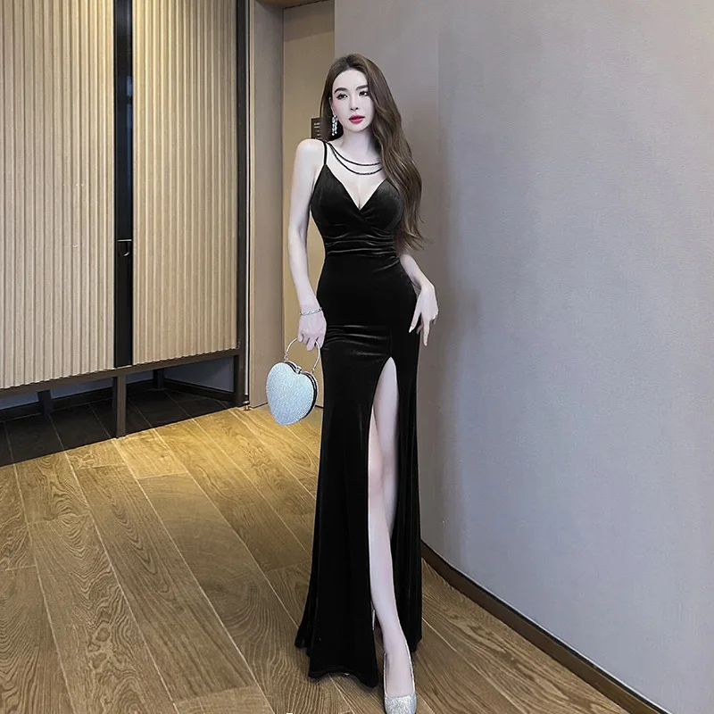 Sexy low cut slit floor mopping women\'s long dress, nightclub temperament, backless slim fitting evening dress