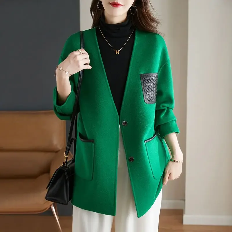 

New Autumn Winter Fashion Korean Versatile Temperament V-neck Spliced Woolen Jacket Women