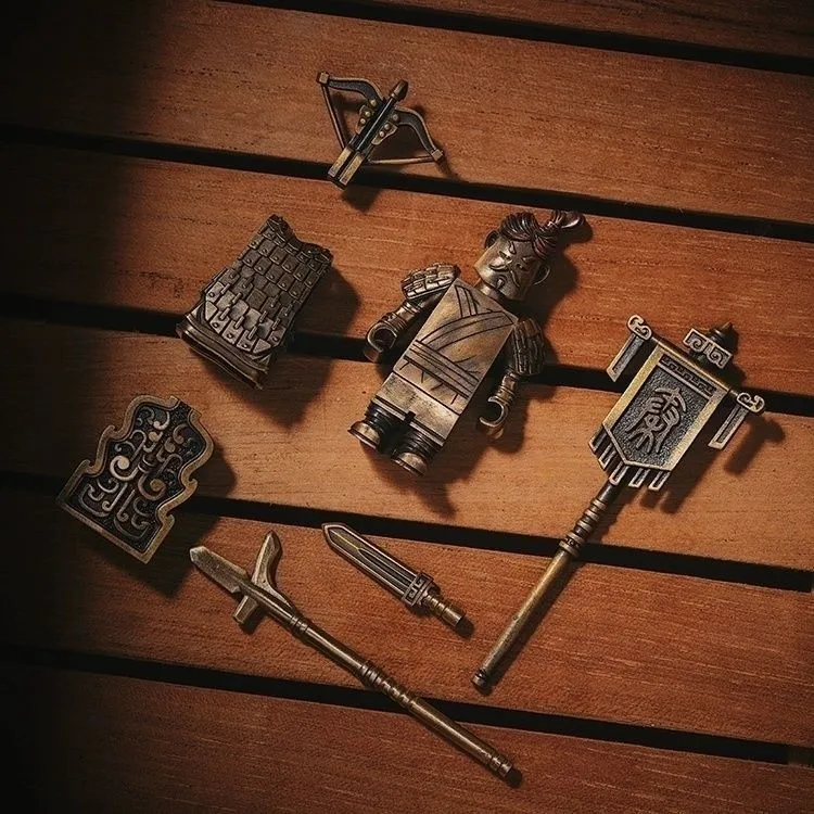 

Original Terracotta Warriors and Horses Weapon Pack Qin Jian Crossbow Shield Model Small Ornaments Desktop Decoration Creative