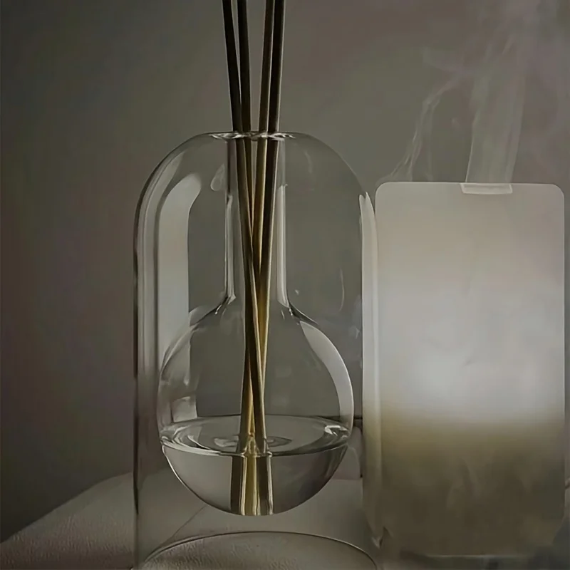 Elegant Glass Diffuser Bottle 2