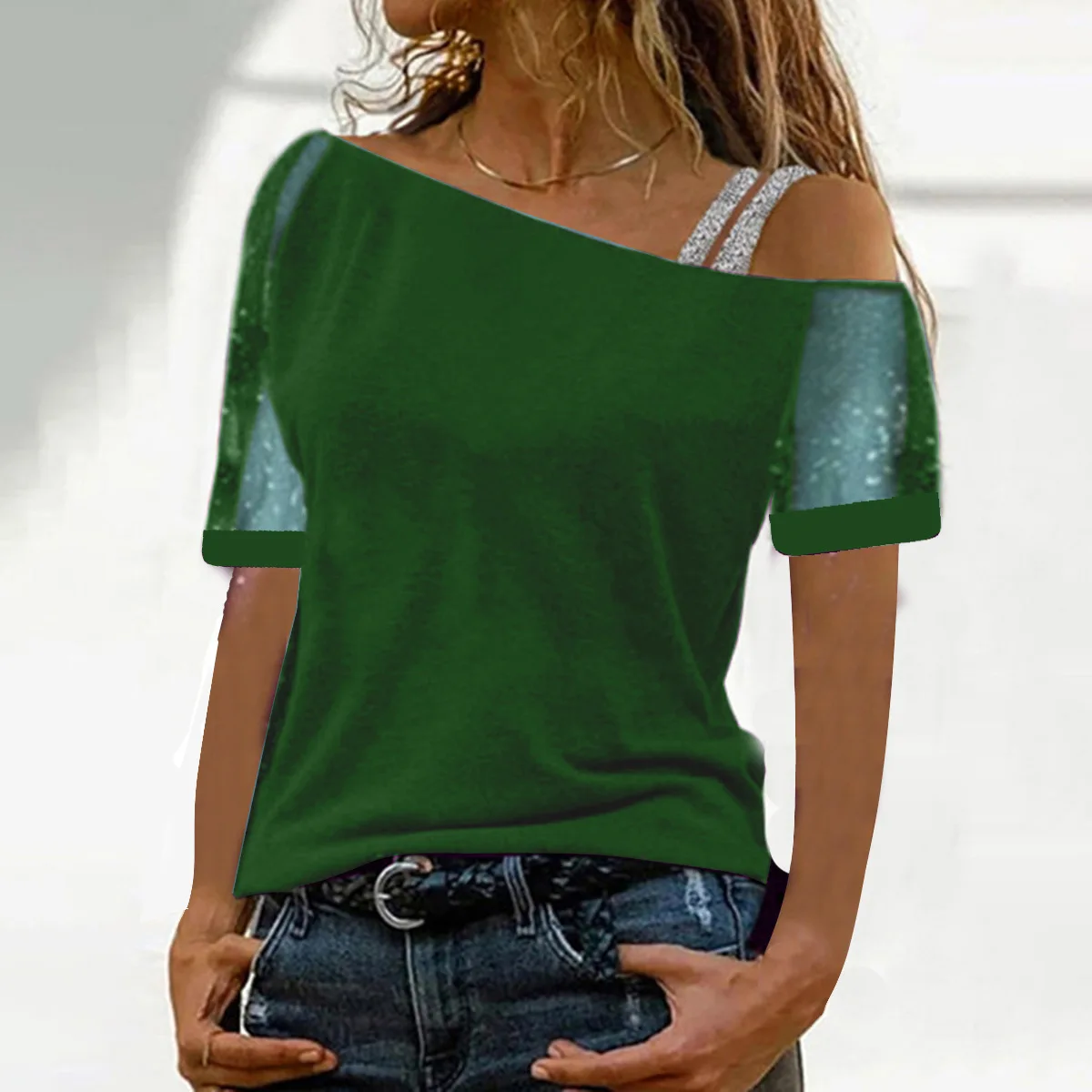 New diagonal neckline mesh off shoulder short sleeved T-shirt with a base, showcasing a fashionable attitude