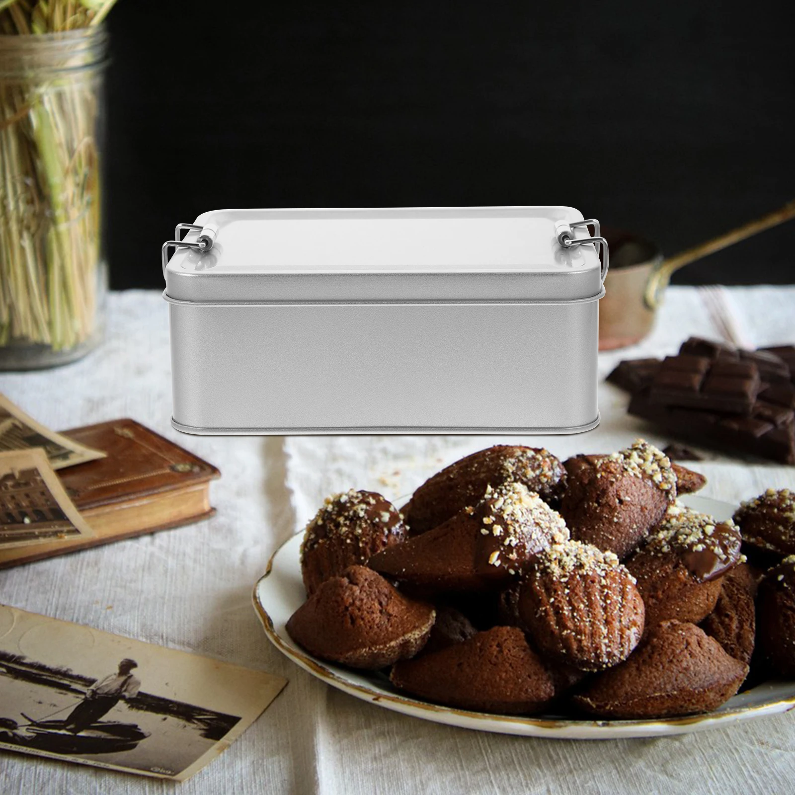 

Vintage Style Silver Tinplate Box Multi-Use Candy Storage Container Snacks Biscuits Party Treats Metal Tin With Lid Small Cookie