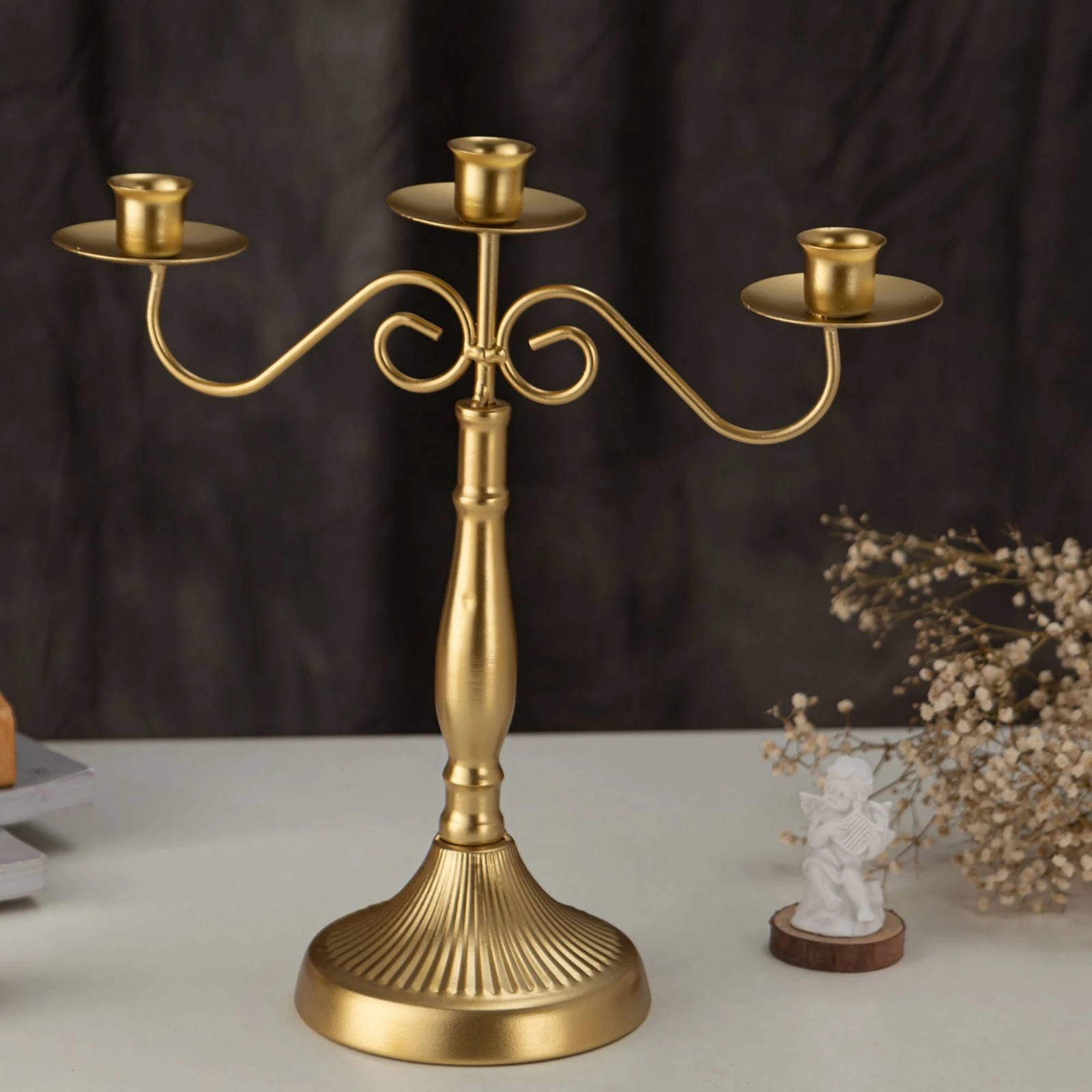 3-Candle Candelabra Ornate Three-Arm Candelabra Candlestick Holder with Three Cups Elegant Candelabrum Shiny for Home Decor
