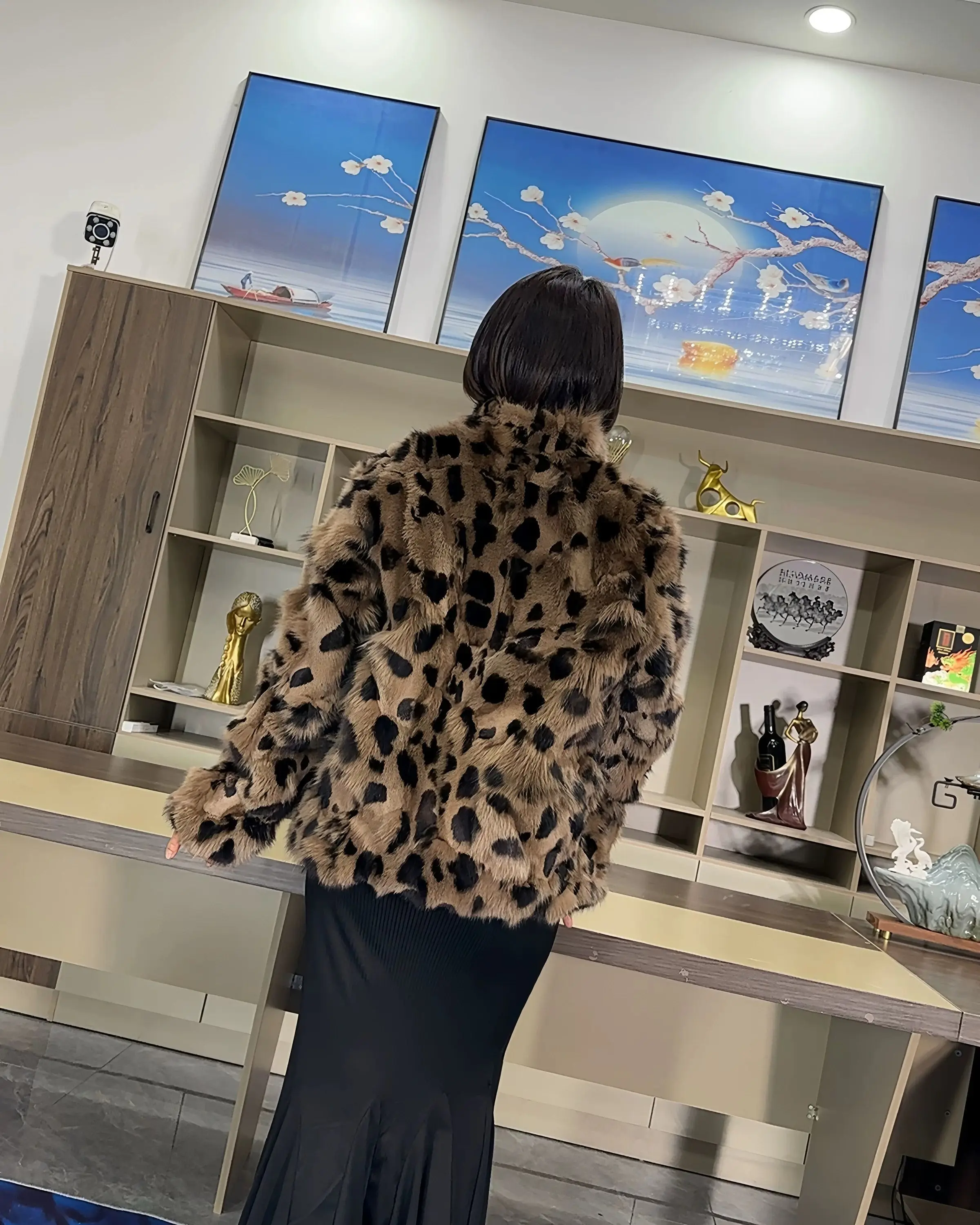 Hot Selling Autumn Winter New Style Fox Fur Coat Women Short Fashion Warm Fox Fur Leopard Print High Quality Fox Leg Hair Coat