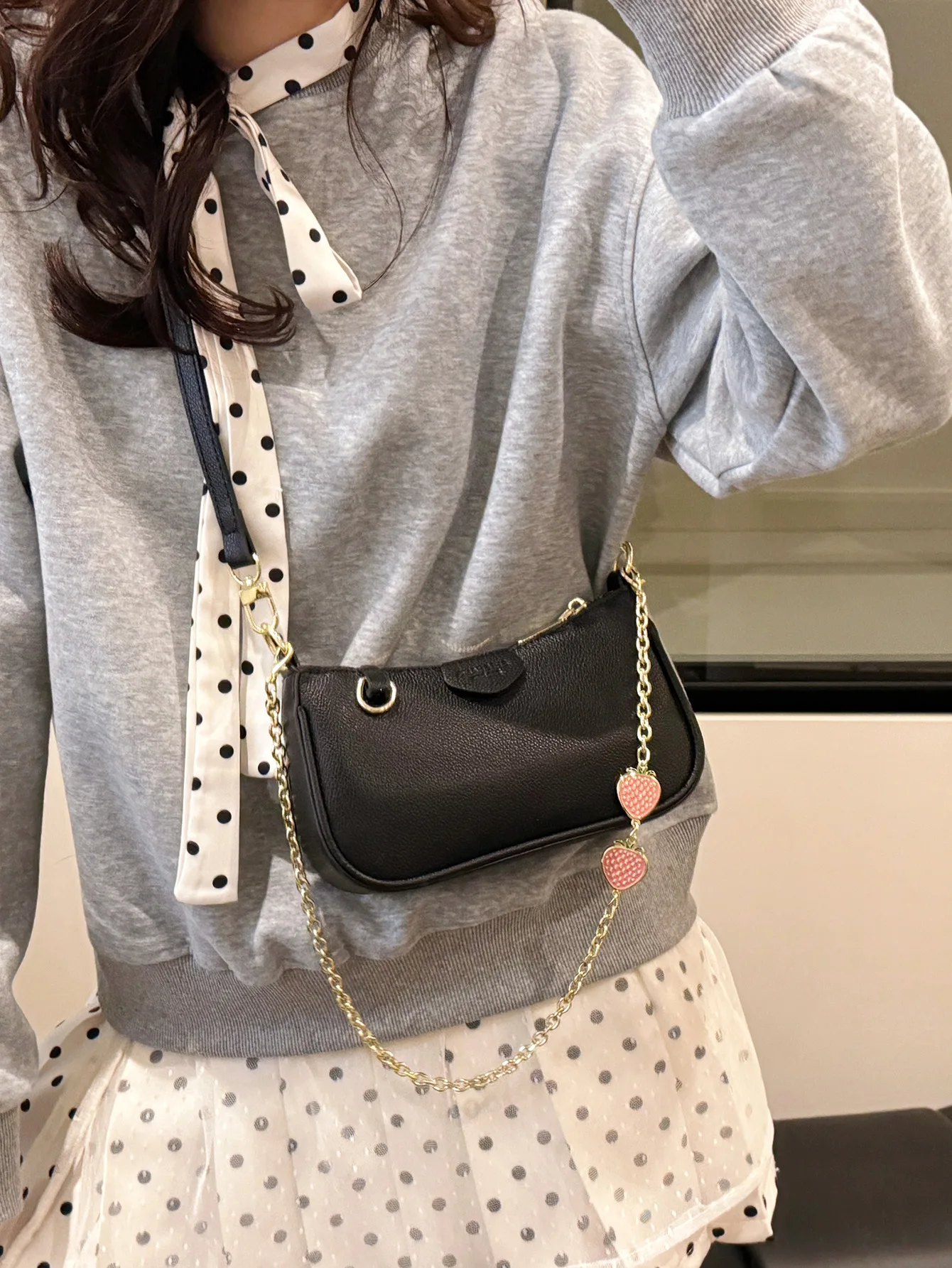 Women's Retro Shoulder Bag PU Leather Chain Srap Baguette Bag Strawberry Pendant Small Crossbody Handbag