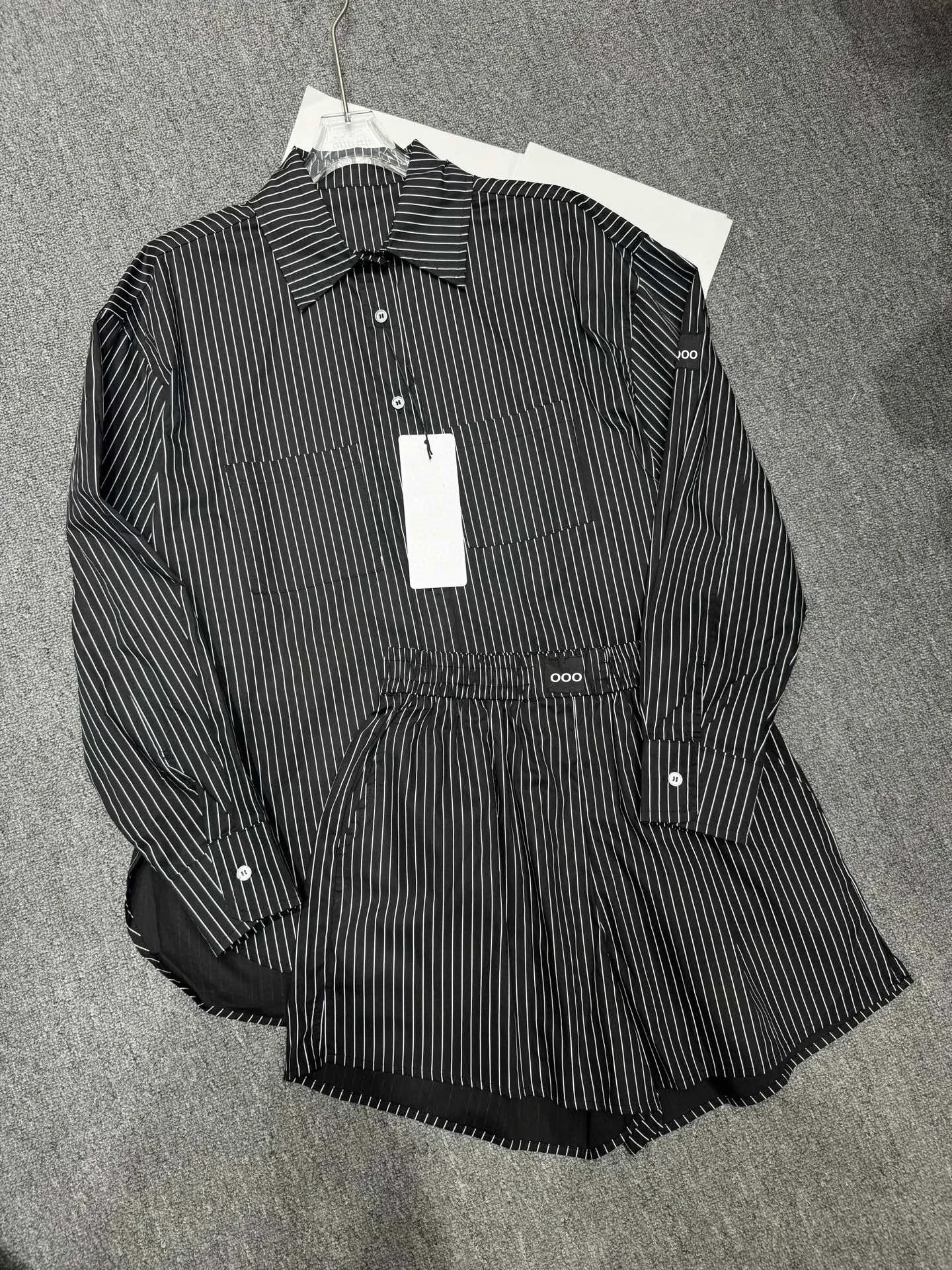 

Women's Striped Long Sleeve & Shorts Set UPF 50+ Summer Outfit with Pockets Versatile Casual Two Piece Sportswear for Daily