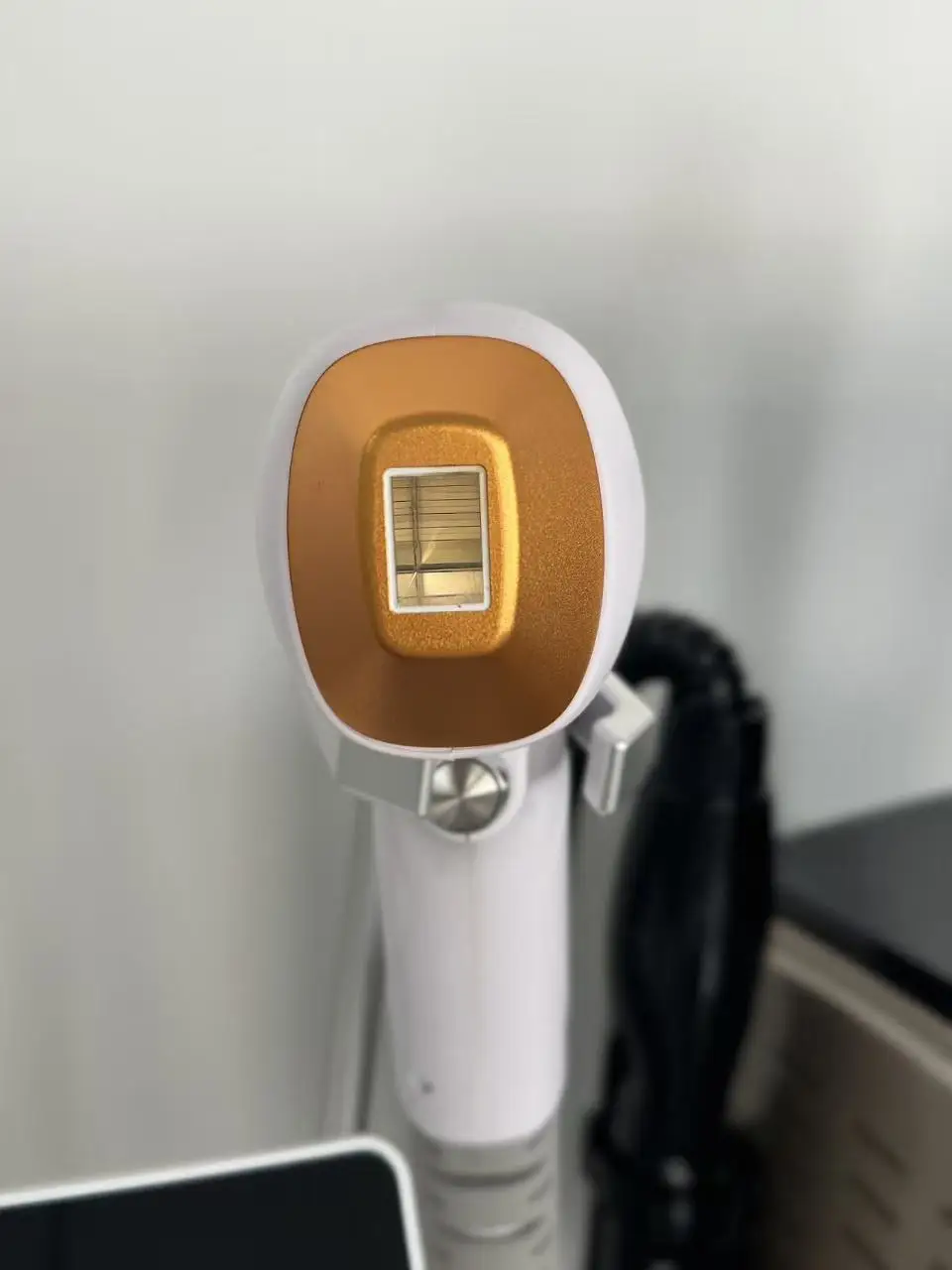 Máquina de depilación láser profesional Alexander Diode 3 longitud de onda 808nm 755 1064 Dispositivo de depilación láser de titanio hielo 3500W