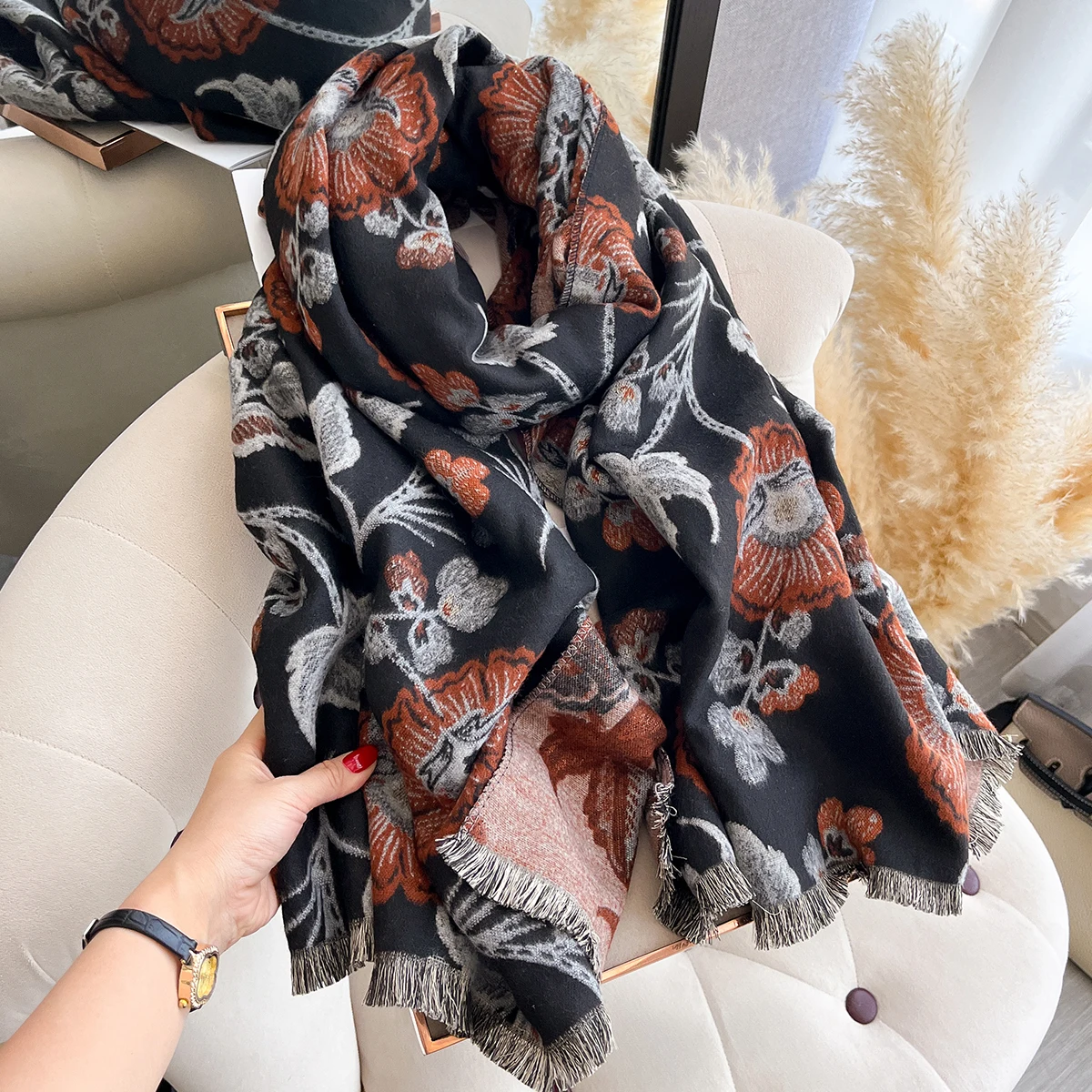 Bufanda de flores para mujer, chal cálido de Cachemira de imitación, diseño Jacquard grueso Simple para otoño e invierno
