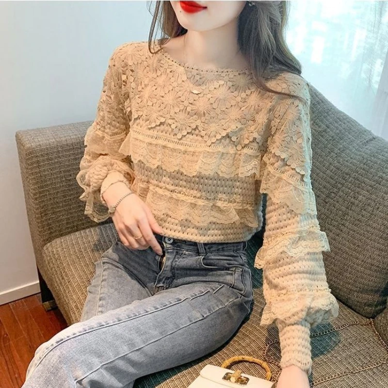 Sweet Fashion Autumn/Winter New Women\'s Solid Slash Neck Hollow Out Lace Ruffles Korean Casual Long Sleeve Pullovers Shirts Tops