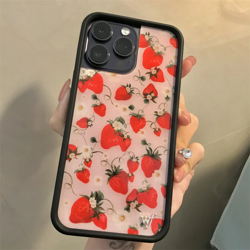 

Wildflower New Strawberry flower Phone Case for iPhone 12 13 14 15 16 17 Pro Max Plus Air wf Cute 3D sweet Strawberry Cover﻿﻿﻿