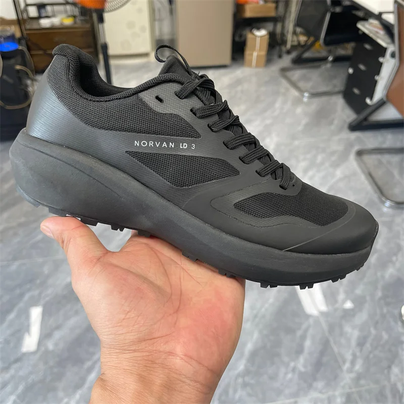 

Men's Outdoor Running oes Anti-slip Breathable Wear-resistant Low Cut Casual oes for Hiking And Cam by Other Brand