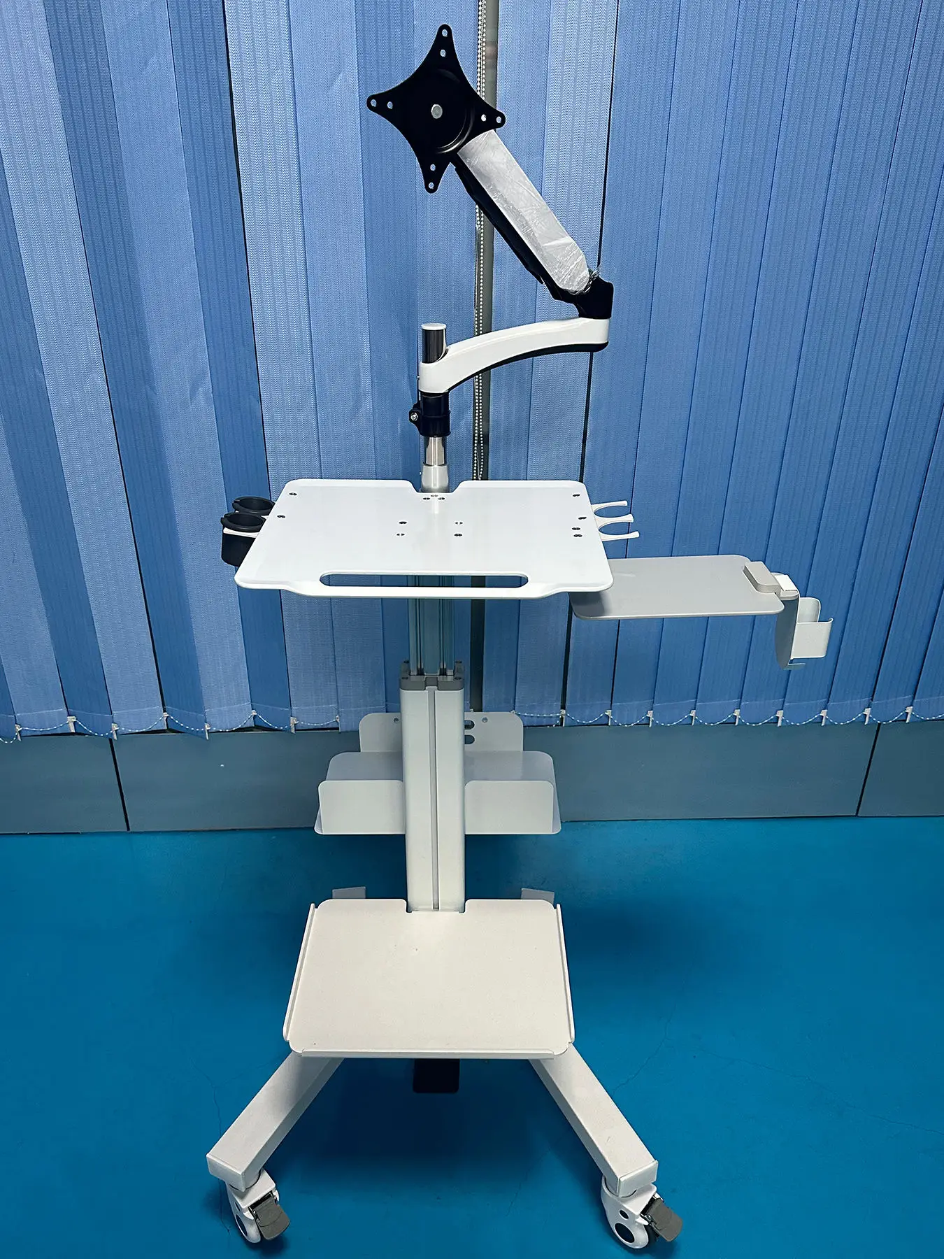Adjustable Workstation Mobile Medical Laptop Tablet Cart for Clinics and Hospitals