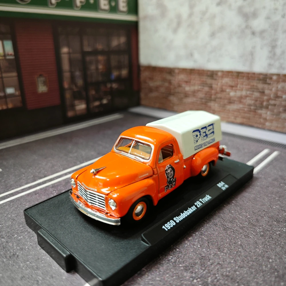 1/64  Diecast Scale Box Style Vintage Studebaker Car Small Truck Alloy Model Collection Display Static Decoration Toy