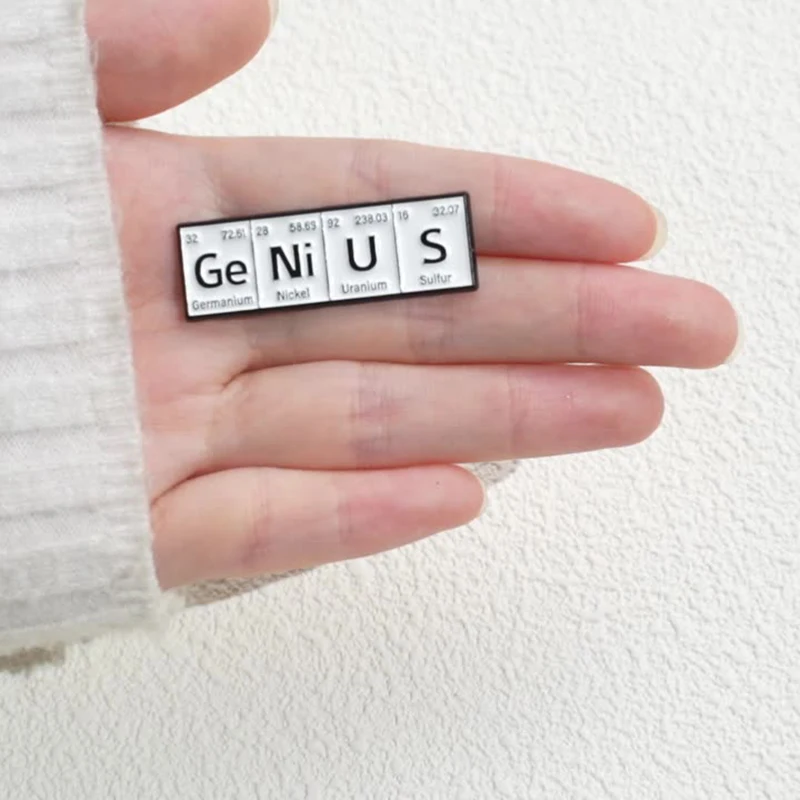 創造的な化学元素周期表シリーズブローチピン金属合金エナメルバッジ学生アクセサリーコート装飾小道具