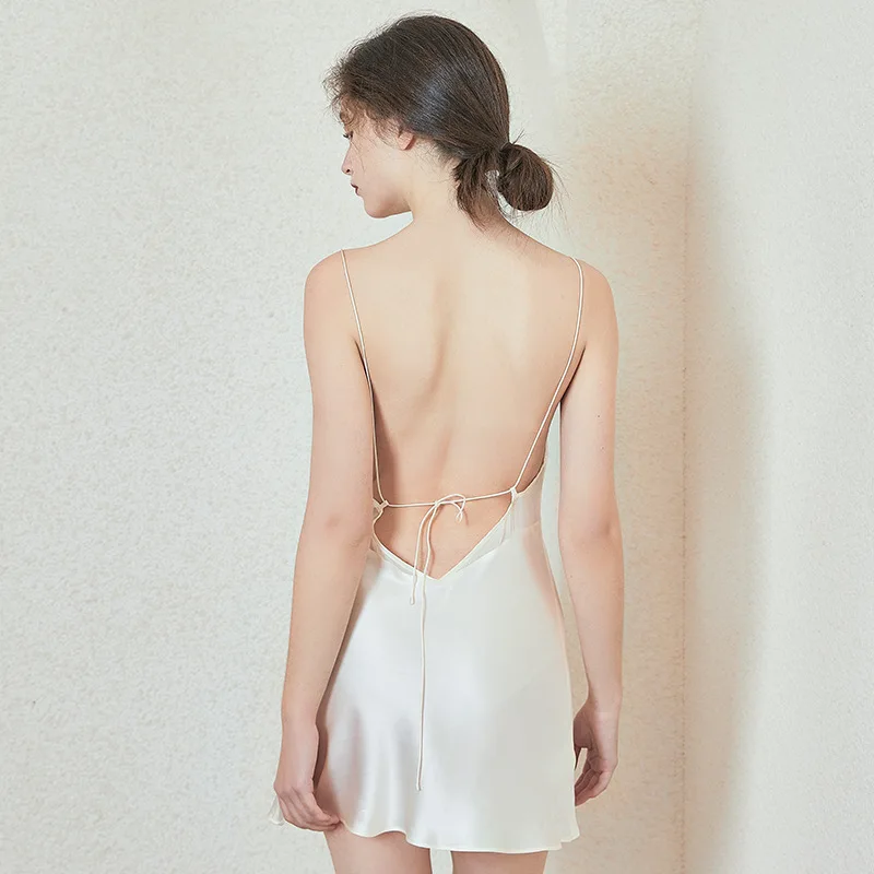 Summer Solid Color Thin Breathable V-Neck Embroidery Silk Nightdress Big Halter Design 100% Mulberry Silk Suspender Skirt Soft