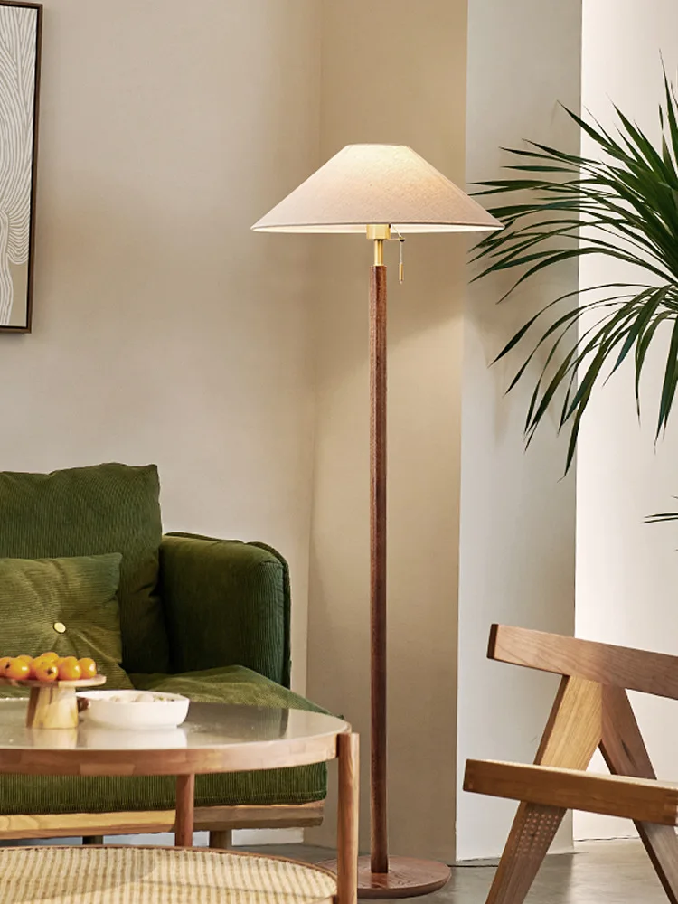 Japanese style, solid wood, floor lamp, silent wind, bed and breakfast, living room