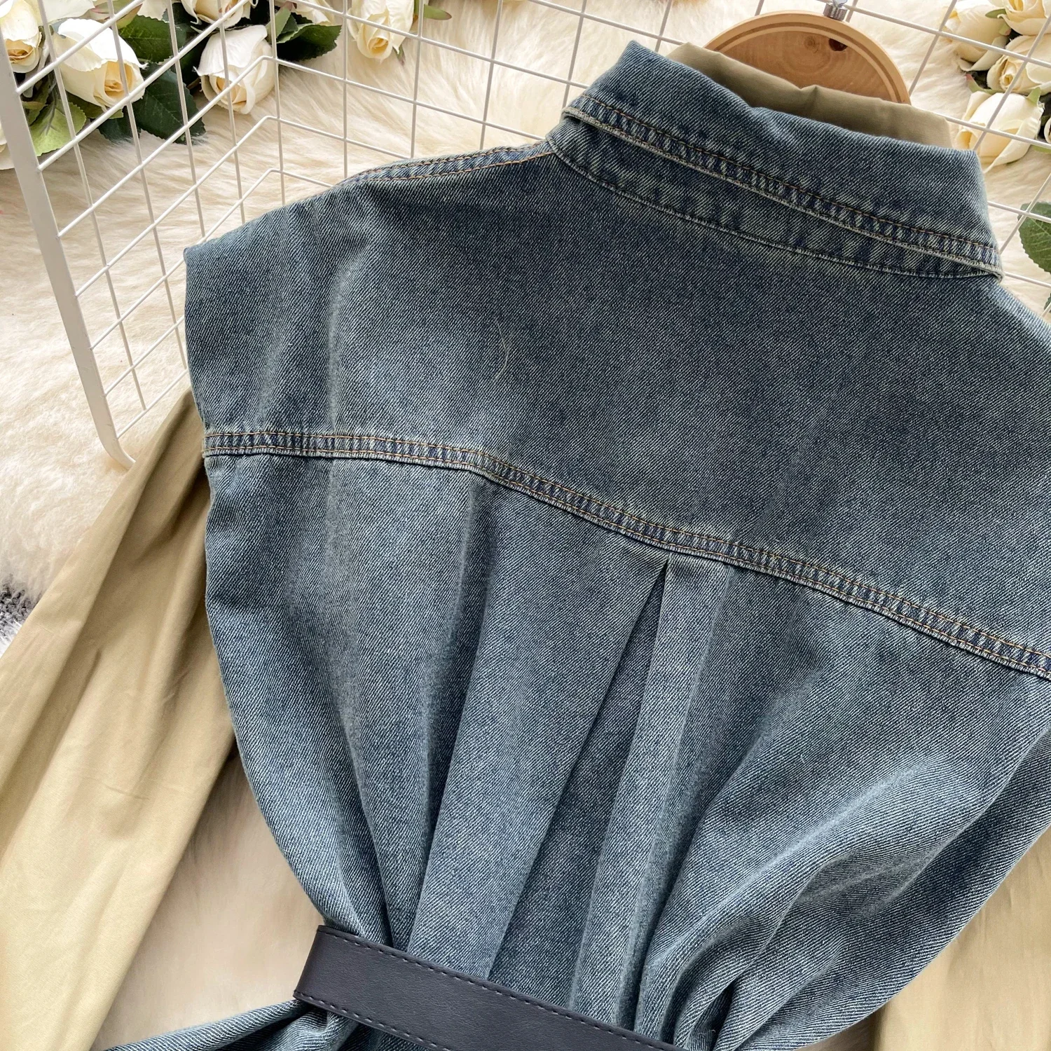 Kusahiki Herbst Outfit Damen koreanische vielseitige Mode lässig Langarmhemd schlanke Taille ärmellose Jeans weste Set