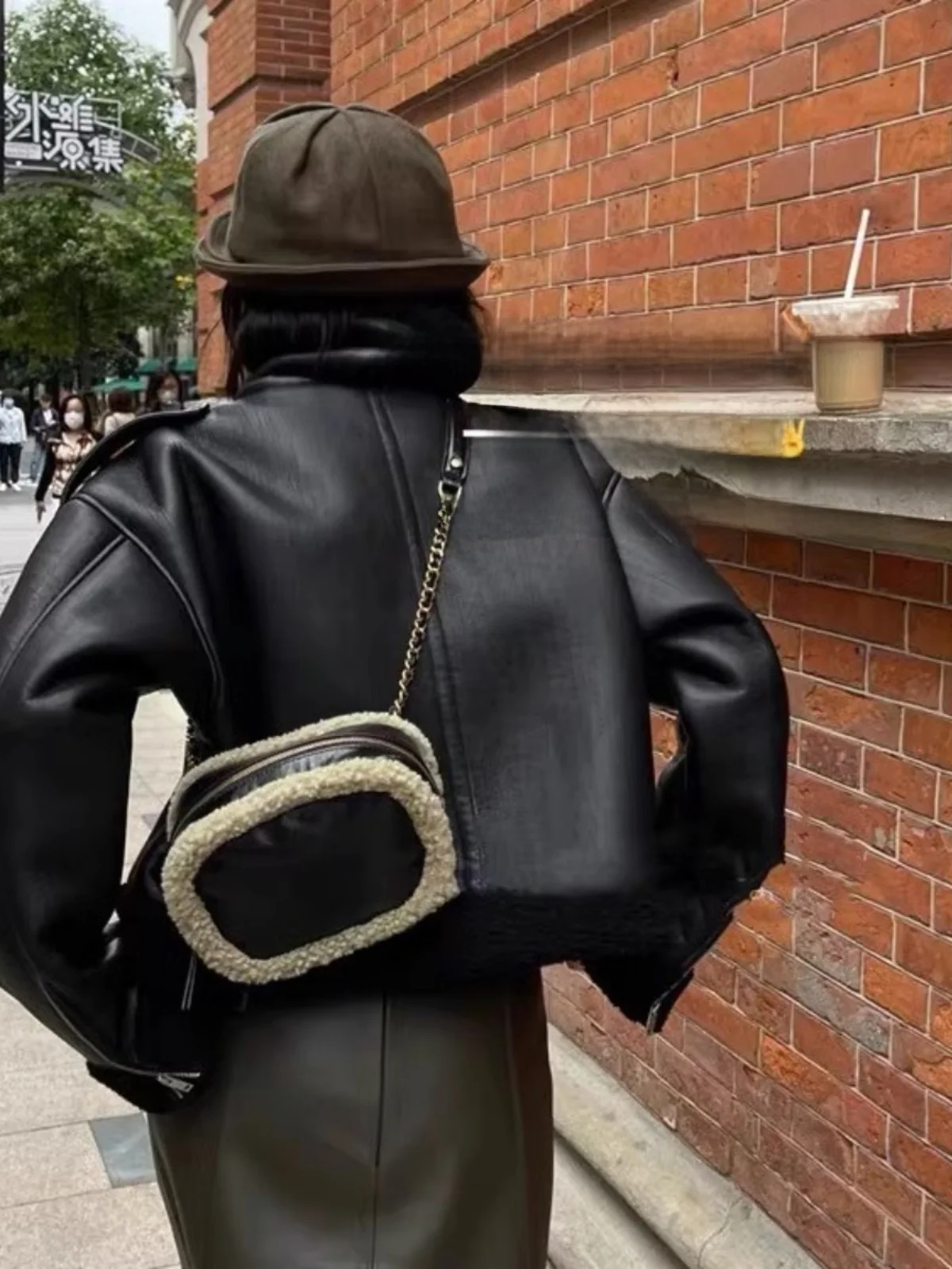 Winter Thiened ort Fur Leather Jaet Women's Korean Sle Retro Lamb Fur Lined Biker Coat Trendy Outerwear