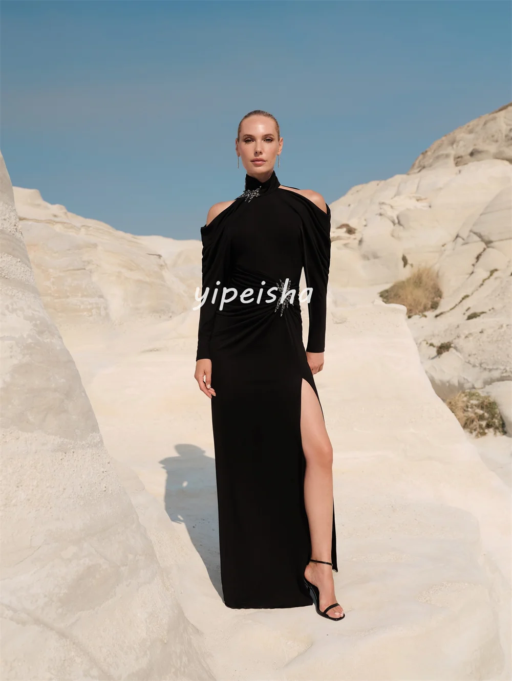 Maillot formel Sexy personnalisé, fait à la main, fleur, strass, ligne a, col haut, robes longues, robes d'occasion sur mesure, haute qualité