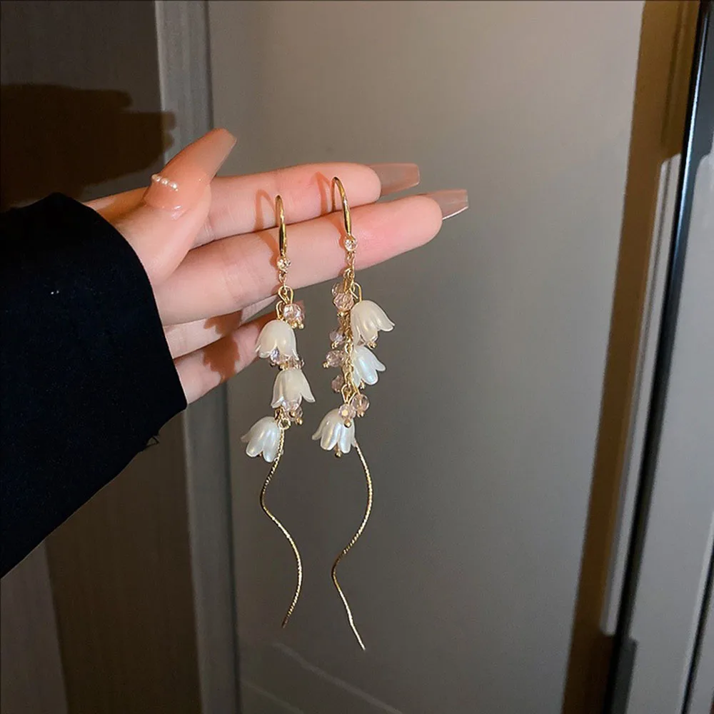

Crystal-encrusted Artificial Pearl Blue Bell Orchid Ear Hooks Flower French Country Style Earrings Design Jewelry For Women