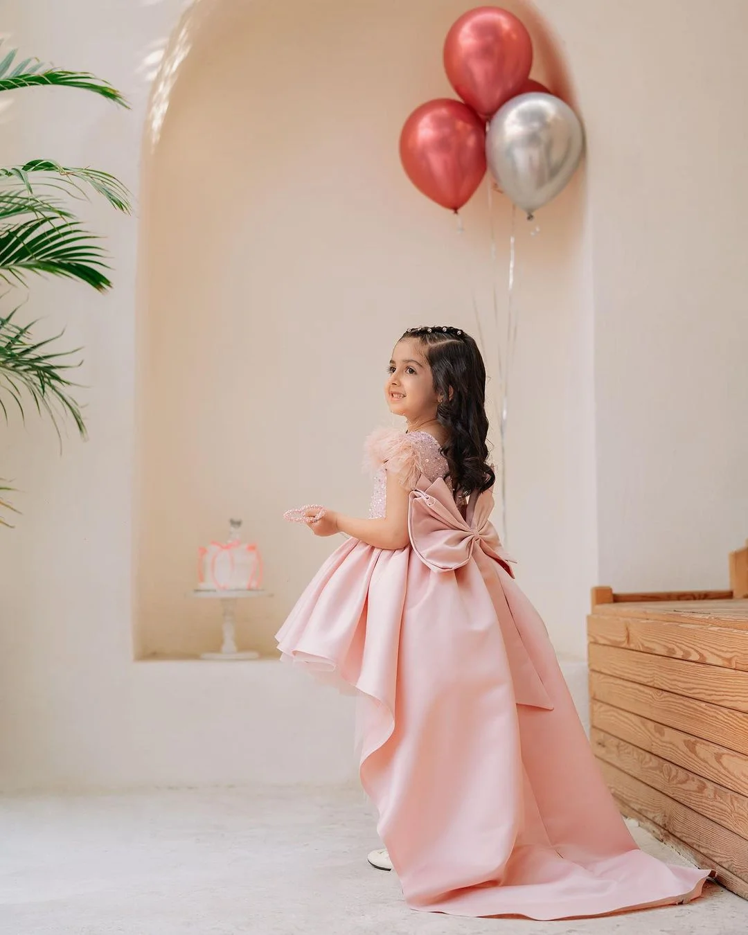 Rosa Rüschen Blumenmädchenkleid für Hochzeit Ärmellose Pailletten mit Pailletten Puffy Prinzessin Geburtstag Erstkommunion Ballkleid