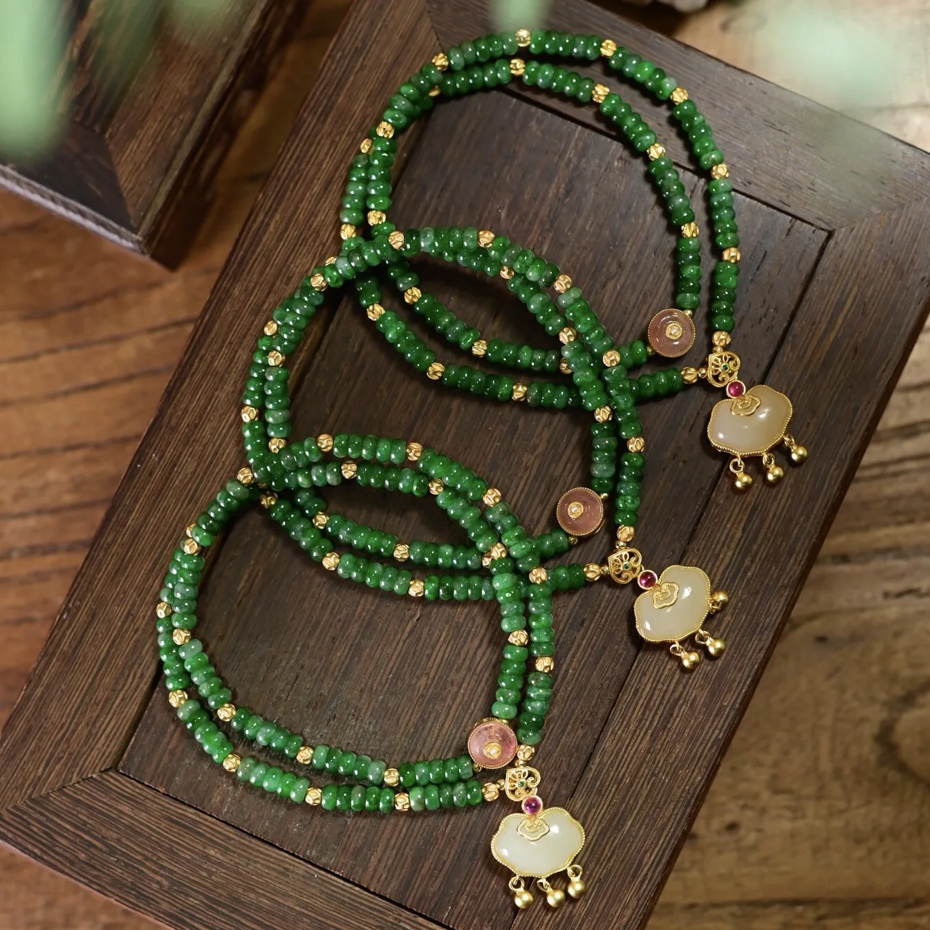 Natural Grade A Jade Disc‑Bead Bracelet,S925 Gold‑Plated Hetian White Jade Ruyi Lock Pendant,Chinese Multi‑Loop Bracelet