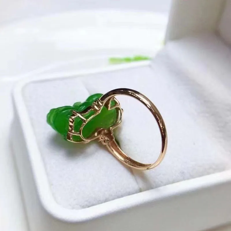 Factory source: 18k gold inlaid with natural Hetian jade, apple green, pixiu ring, women's white ice jade ring, men's model