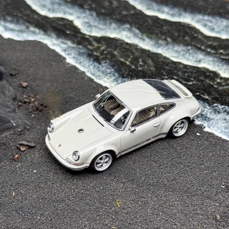 Zincit 1:64 Scale 911 964 Singer Coupe Simulation Alloy Car Model Static Display Collectible Toy Gift Souvenir Decoration