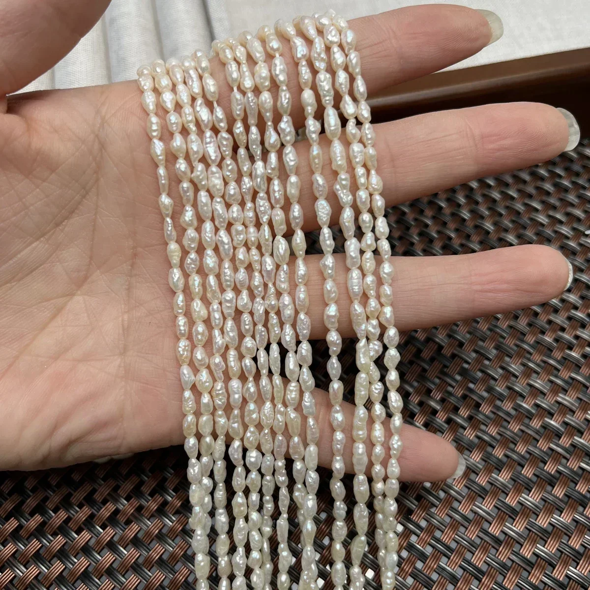 

3-4mm A Small Natural Freshwater White Rice Irregular Pearl Bead Jewelry Make DIY Necklace Bracelet Accessories Wedding Women