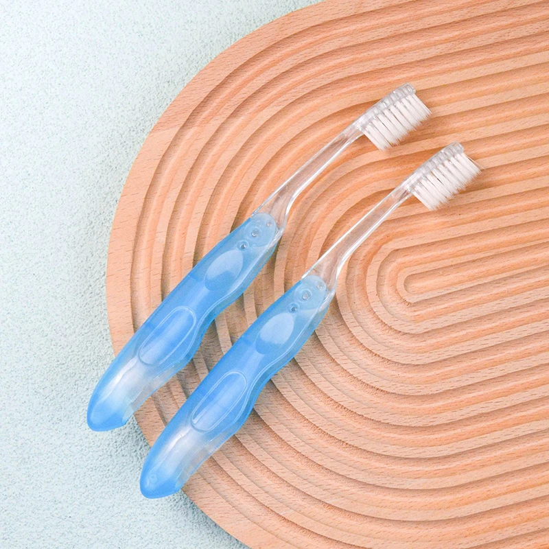 

Зубная щетка для всей семьи, складная, дорожная, с щетиной средней жесткости, из микрофибры, портативная и легко моющаяся.