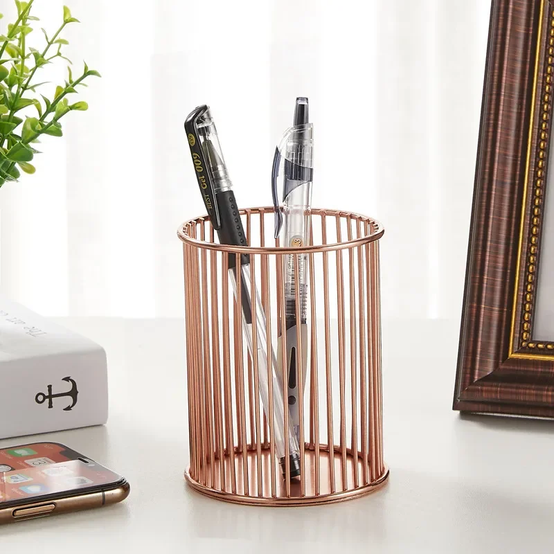 Cosmetics Makeup Brushes Storage Box Cylindrical Case Storage Lipstick Brush Pen Holder Organizer Wrought Iron Pen Storage