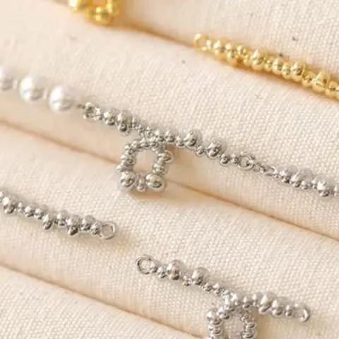 

2 шт. аксессуар ручной работы своими руками с бусинами неправильной формы, сращенными в круге и соединением с двойным отверстием