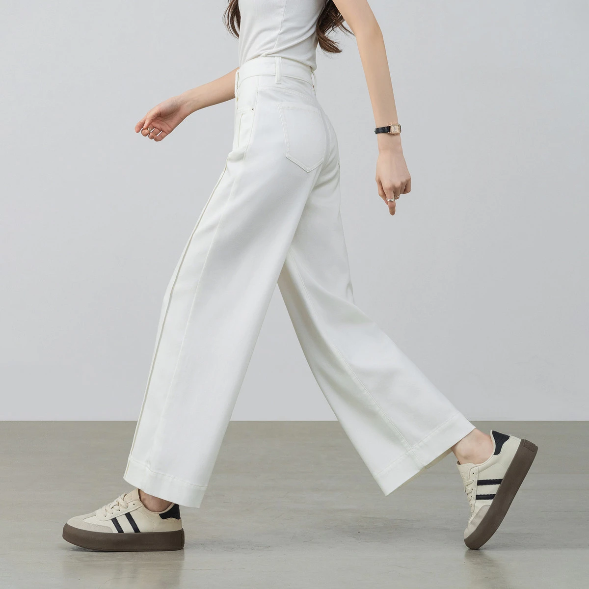 

SENTUBILA Women's White Jeans 2026 Summer Vintage Minimalist Office High-Waisted Straight-Leg Pants Female Chic W62NA6696
