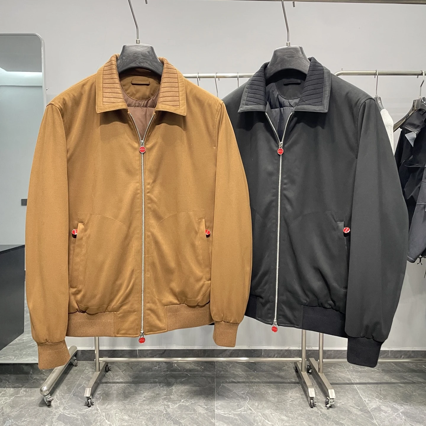 

Kiton осенне-зимняя новая однотонная модная деловая универсальная мужская куртка большого размера с лацканами для старых денег