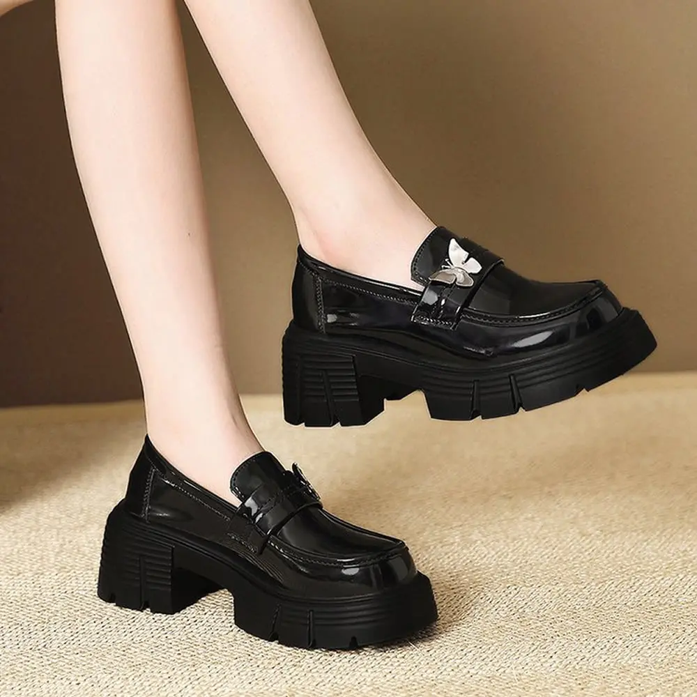 كتلة كعب أحذية واحدة الخريف جديد جولة تو الفم العميق المعادن فراشة منصة عدم الانزلاق المتسكعون