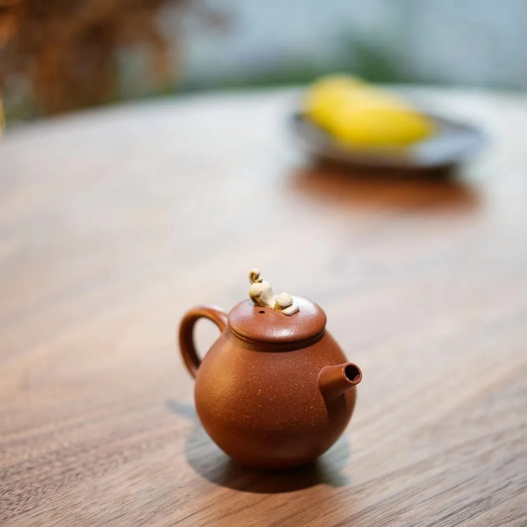 Handmade purple clay pot 160cc famous high-end literati teapot