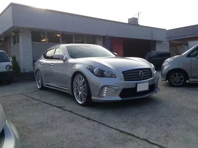 IFNT Q70 WD style body kit for Infiniti Q70 to WD style front rear bumper side skirts and muffler tips FRP material