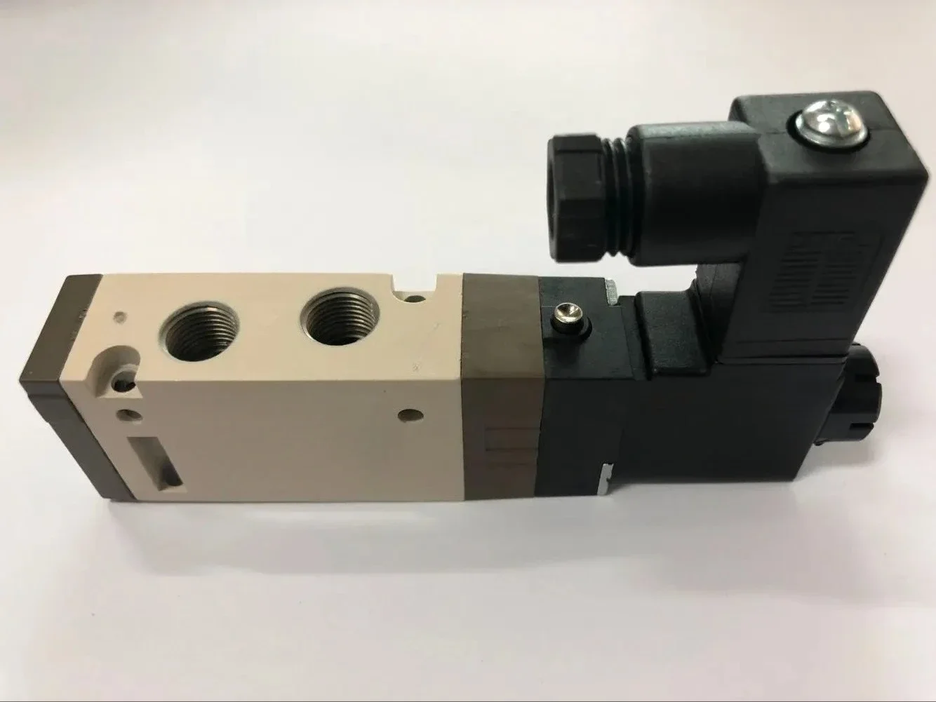 Südkorea Magnetventil SF2101-IP neue authentische SCD1-D4 Spule DC24V AC220V SC311B-B-P-L-D4