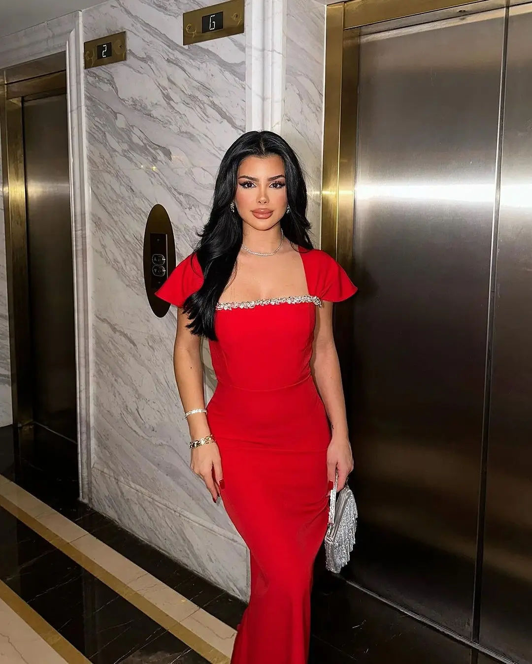 Luxury Diamonds Red Maxi Bandage Prom Bodycon Dresses Elegant Solid Square Neck Back Slit Celebrity Evening Party Runway Dresses