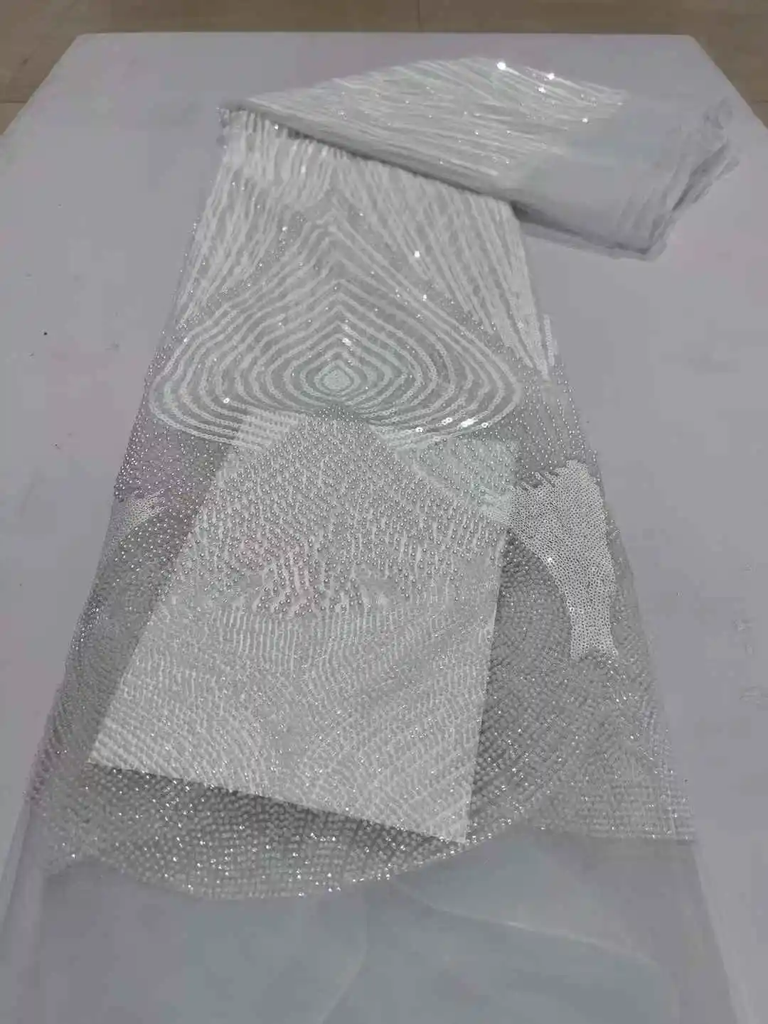 نسيج الدانتيل الأفريقي 2025 الترتر مطرز التطريز العريس النيجيري الزفاف عالية الجودة الفرنسية تول أقمشة الدانتيل لحفل الزفاف